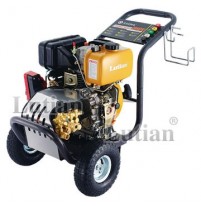Máy phun rửa cao áp chạy dầu diesel 10HP Model 18D35-10A