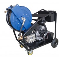 Máy rửa xe chạy xăng dầu